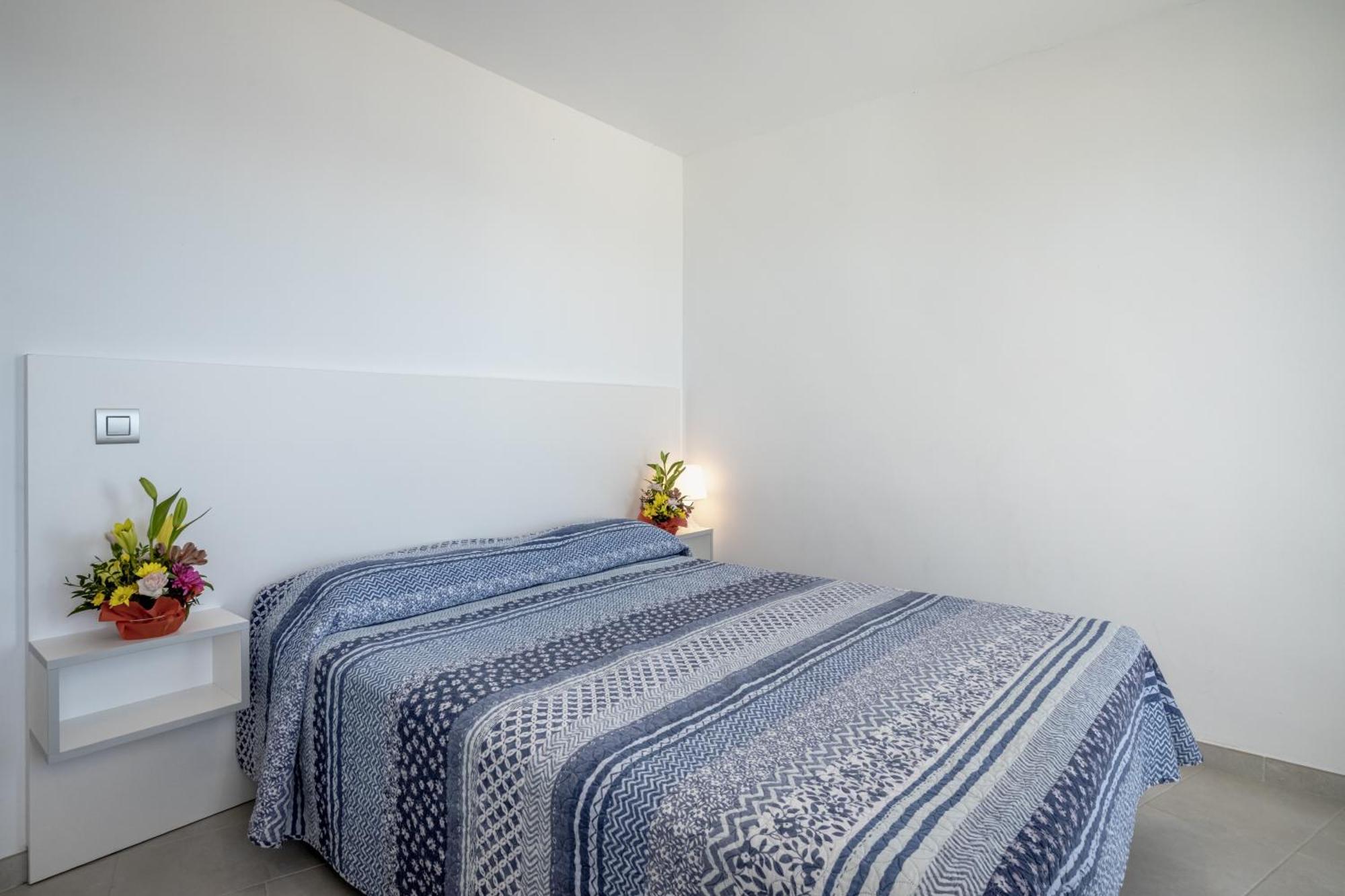 Inmosantos Oasis F5 Apartment Roses Exterior photo